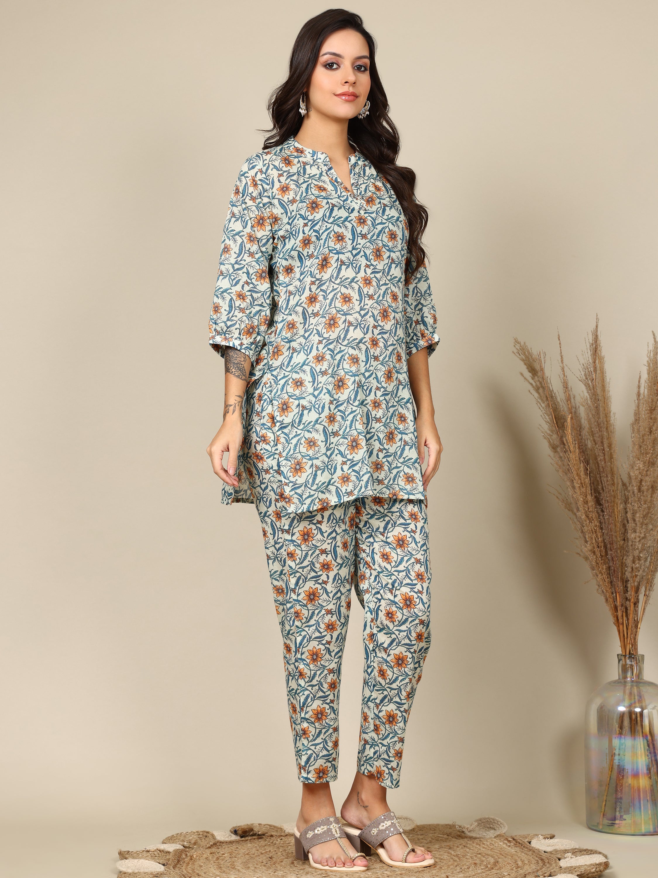 2- beautiful floral print cotton co-ord set