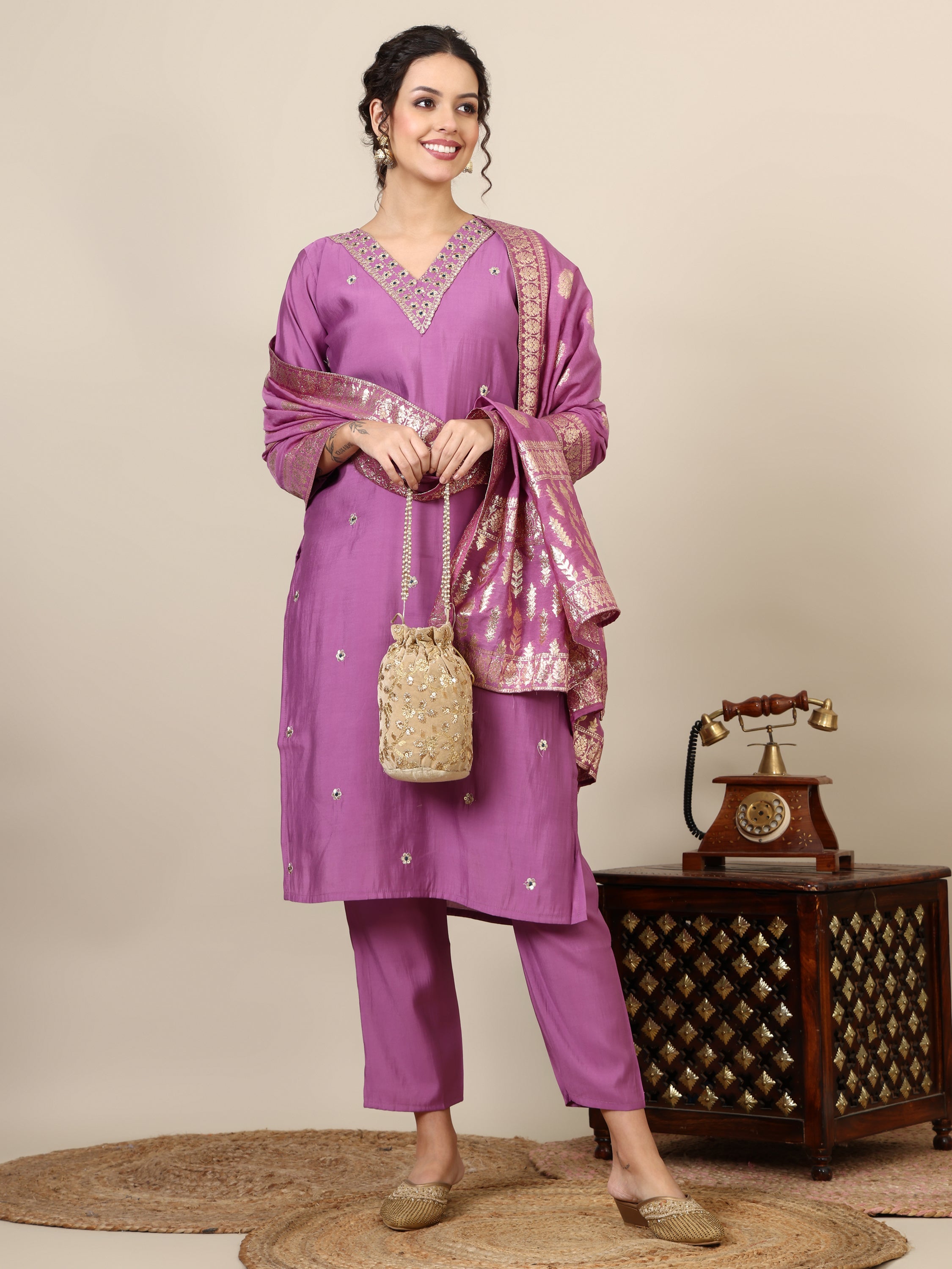 14-beautiful embroidered kurta with trousers & jecquard dupatta