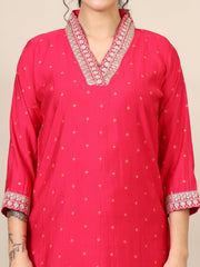 15-bandhni embroidered V neck three-quarter kurta with trousers & dupatta