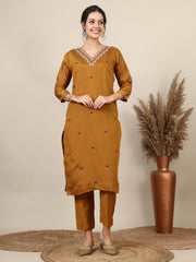 17-beautiful embroidered kurta with pant & jecquard with print dupatta