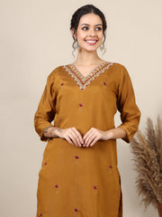 17-beautiful embroidered kurta with pant & jecquard with print dupatta