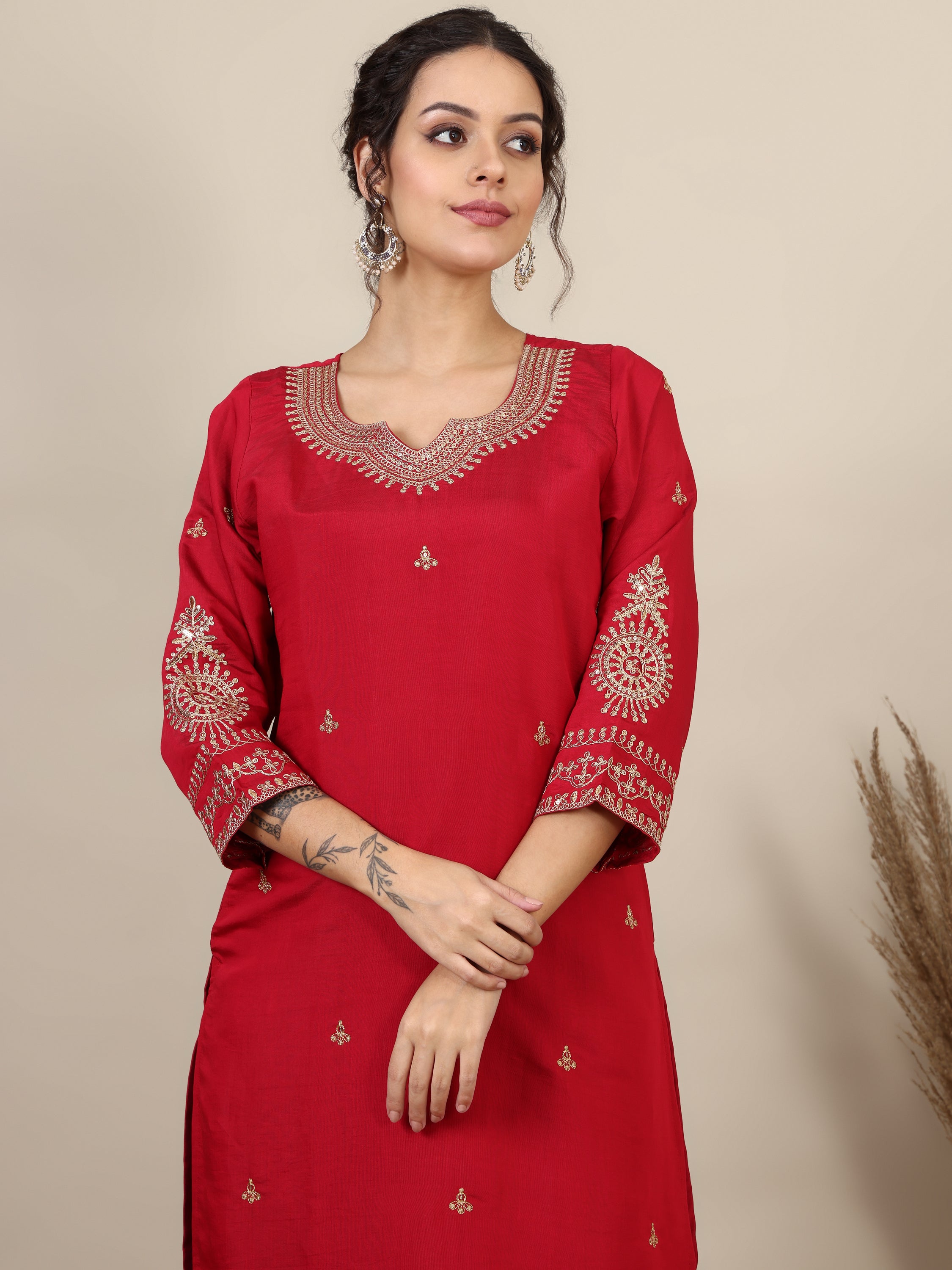 19- Ethnic motifs embroidered thread work chanderi silk kurta with trousers & dupatta