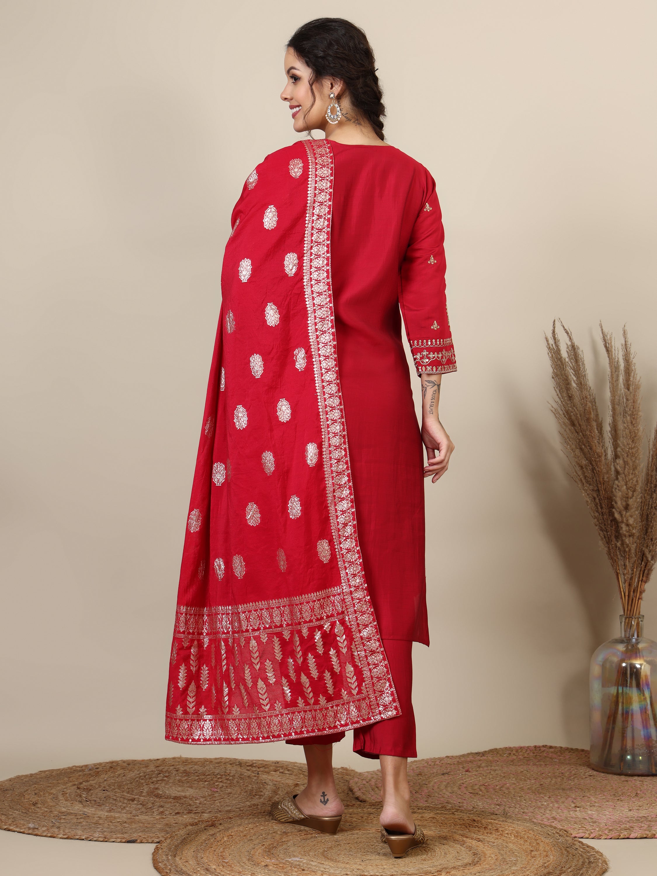 19- Ethnic motifs embroidered thread work chanderi silk kurta with trousers & dupatta